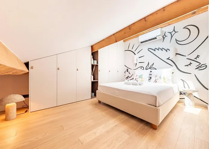 Picasso 1, Duplex 5 People - Wifi - Air Conditioning * Валлорис